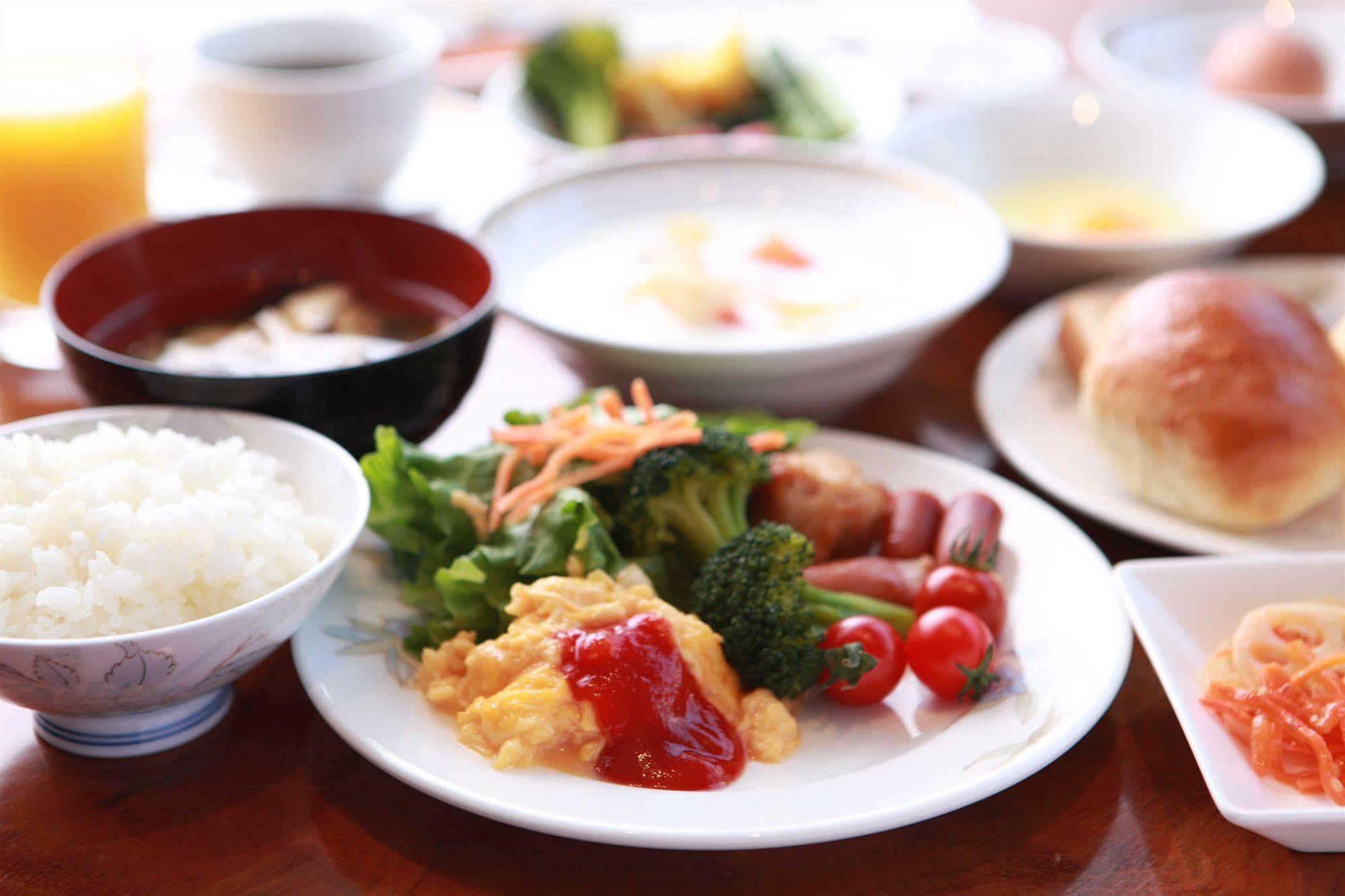 Hotel Simplicity Morioka Saien Buitenkant foto